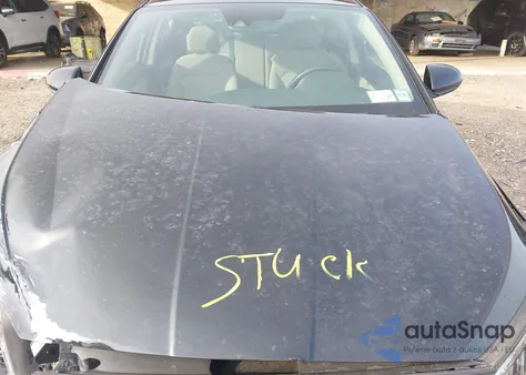 2020 Hyundai Elantra Value Edition z USA, uszkodzony, nr VIN 5NPD84LF0LH617097